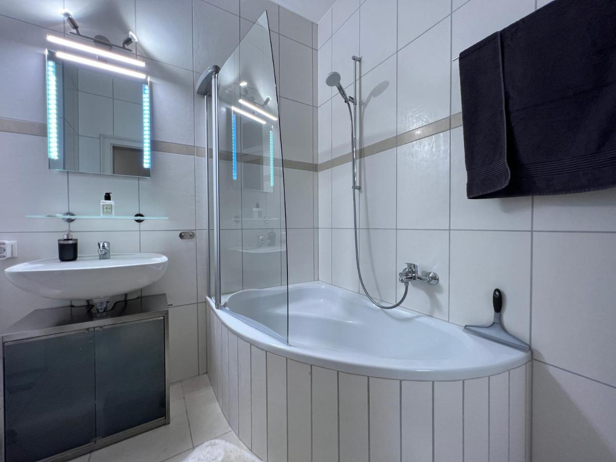 Vienna Design Apartment By Rabe - Kostenfreier Parkplatz & Netflix & Coffee-Bar - Nahe Schloss Schoenbrunn Eksteriør billede